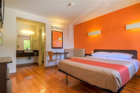 motel 6 room|motel 6 check in time.